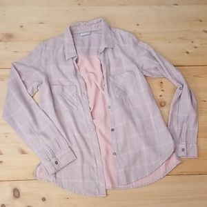 Colombia dusty pink camp shirt, size Small 🏕